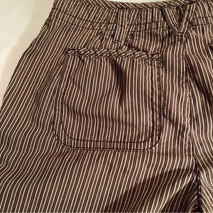 Liz Claiborne Womens Brown Pinstripe Bermuda Cargo Shorts Size 8 Slone